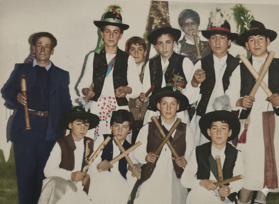Pauliteiros de Sendim · foto de archivo